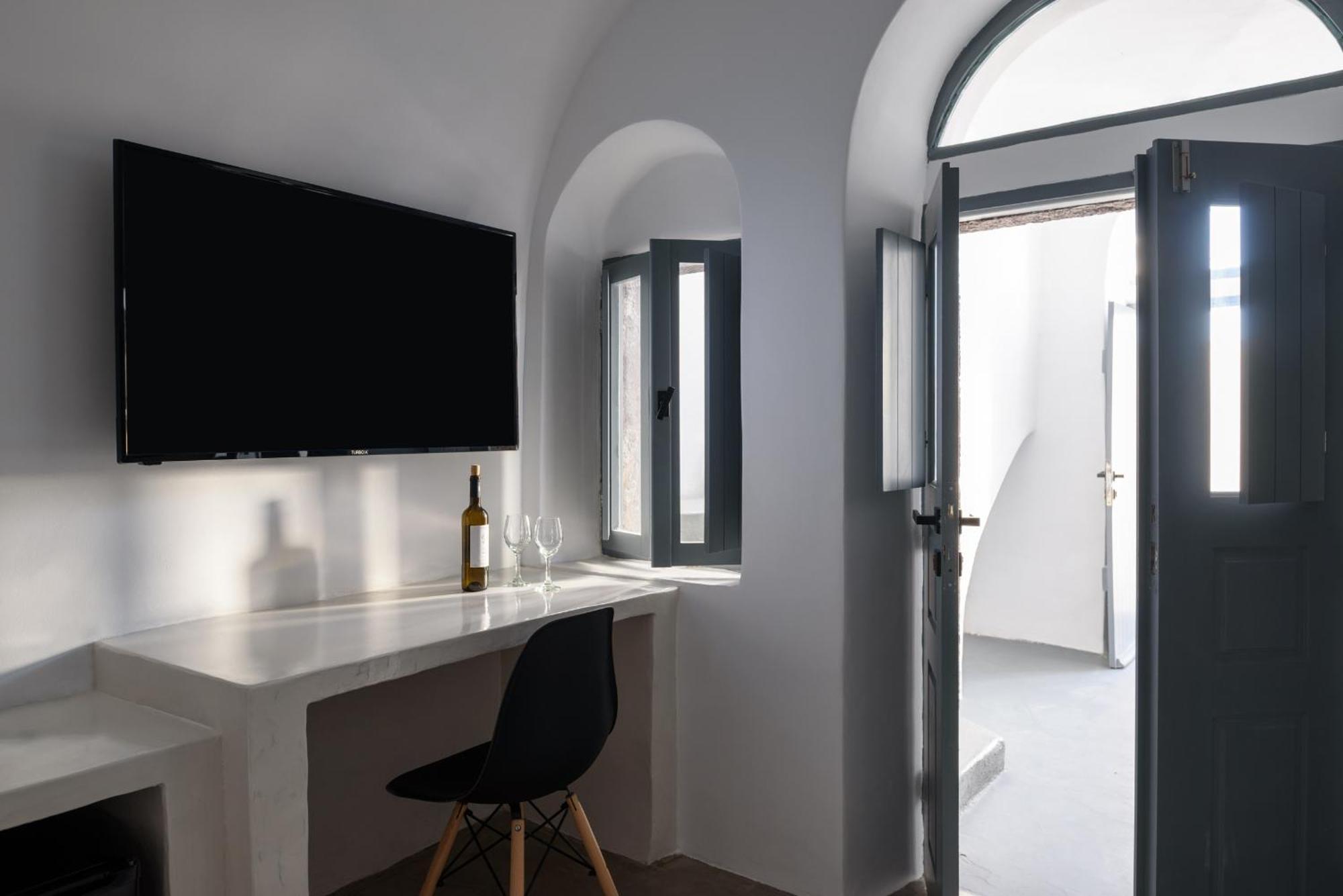 Pyrgos Cave Suites Esterno foto